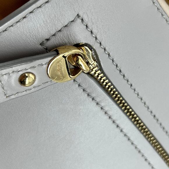 Ferragamo Sofia Handbag Calf Leather - Style 21 D543/19 - Picture 6 of 16